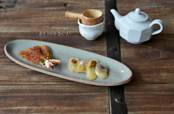 [JINMUK] WC TILE LONG PLATE S | 물빛 긴타원 접시 (소)